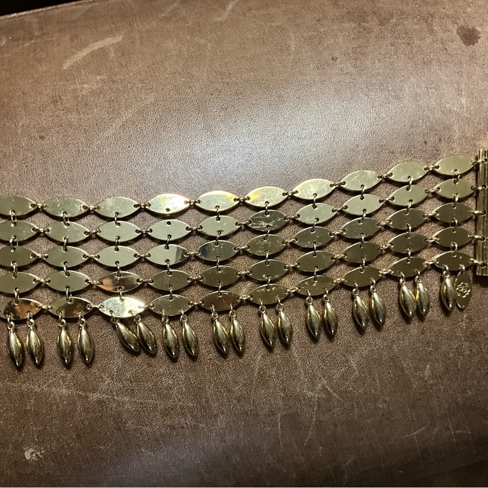 Pierre Lang Gold Toned Bracelet Metal Fringe Beads Quatrefoil PL Magnetic Clasp - Picture 5 of 12